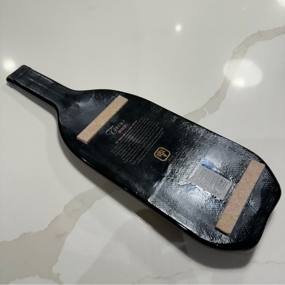 Melted wine bottle Cheese Plate - Picture 3 of 3